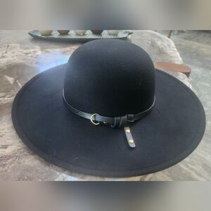 NWT- a.n.a Classic Black Hat